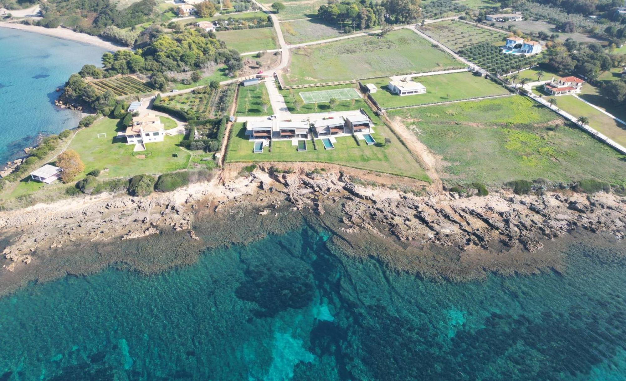 Real Life Homes Luxurious Seafront Villas Each With Their Own Private Pools Korakokhórion 외부 사진