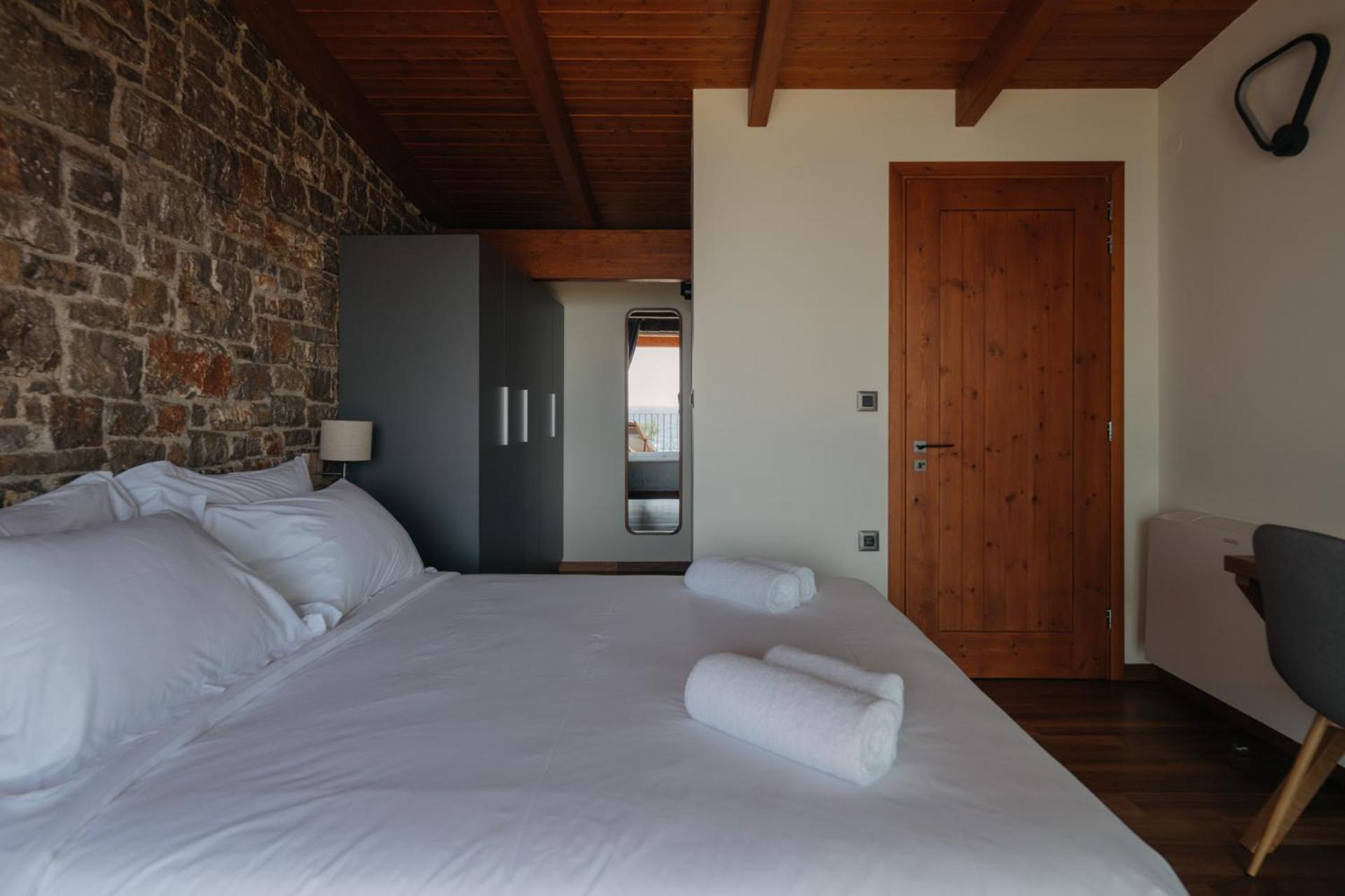 Real Life Homes Luxurious Seafront Villas Each With Their Own Private Pools Korakokhórion 외부 사진