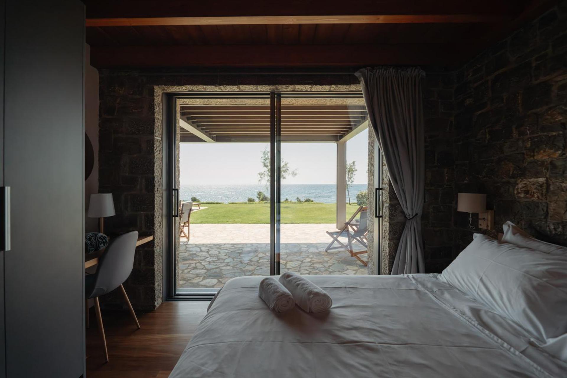 Real Life Homes Luxurious Seafront Villas Each With Their Own Private Pools Korakokhórion 외부 사진
