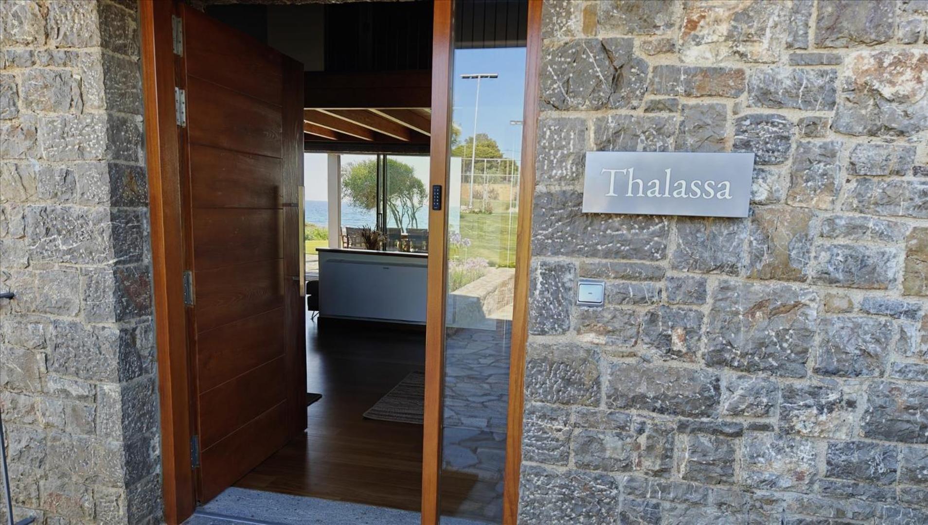 Real Life Homes Luxurious Seafront Villas Each With Their Own Private Pools Korakokhórion 외부 사진