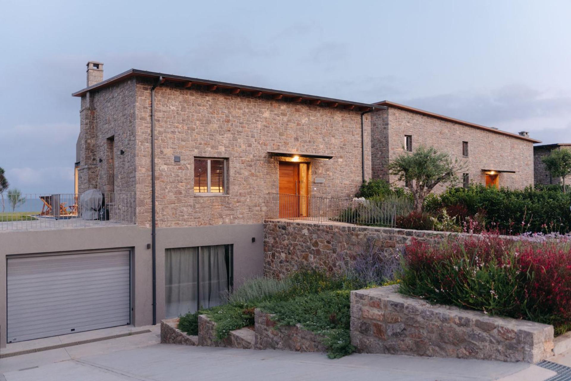 Real Life Homes Luxurious Seafront Villas Each With Their Own Private Pools Korakokhórion 외부 사진