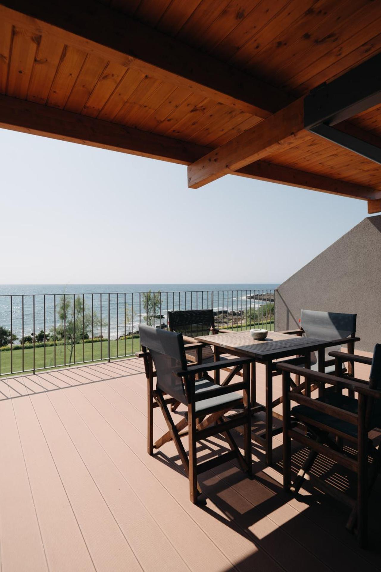 Real Life Homes Luxurious Seafront Villas Each With Their Own Private Pools Korakokhórion 외부 사진