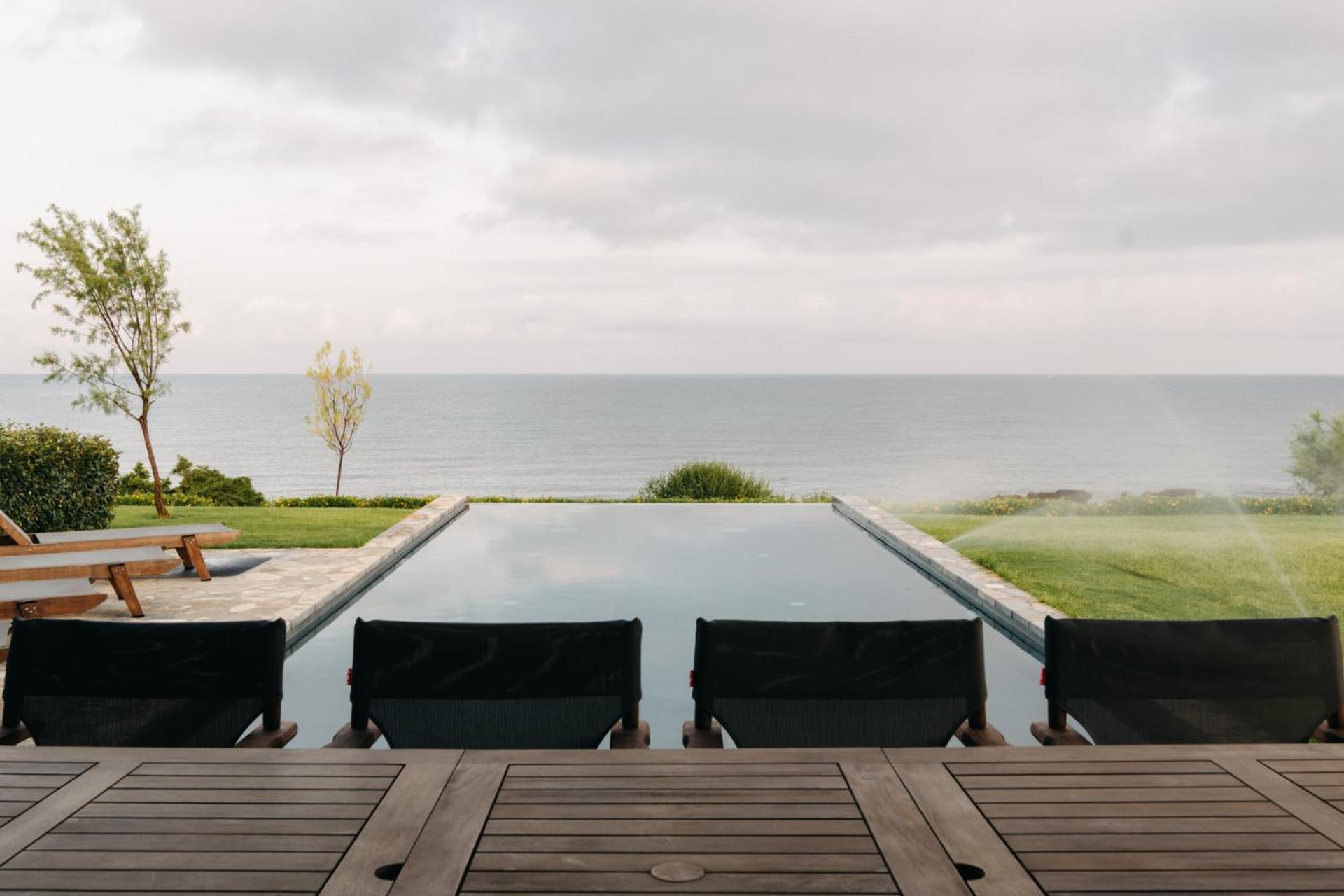 Real Life Homes Luxurious Seafront Villas Each With Their Own Private Pools Korakokhórion 외부 사진